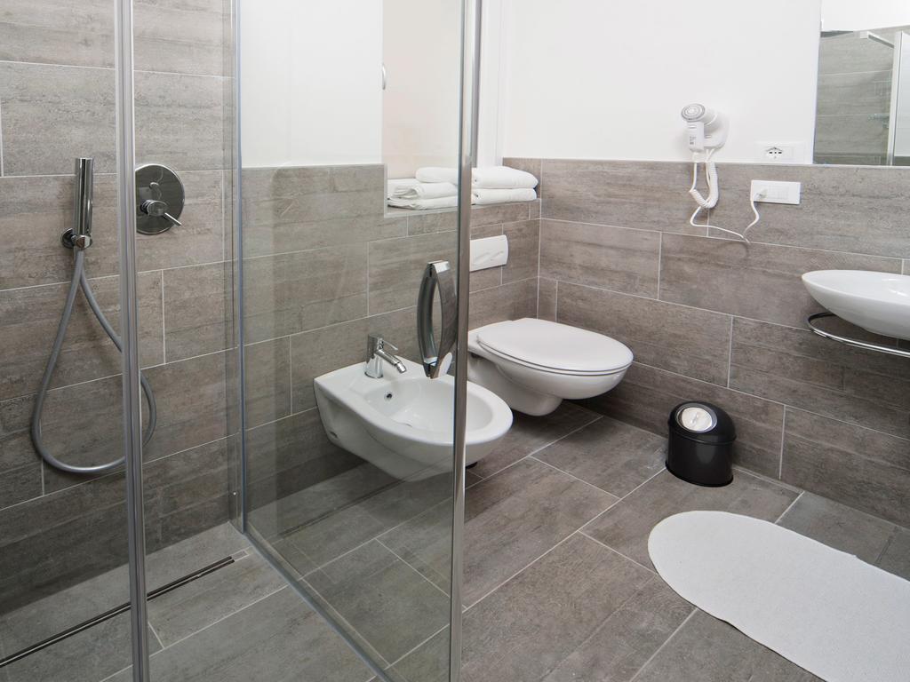Stay Cooper L Guesthouse 37 Bozen Buitenkant foto