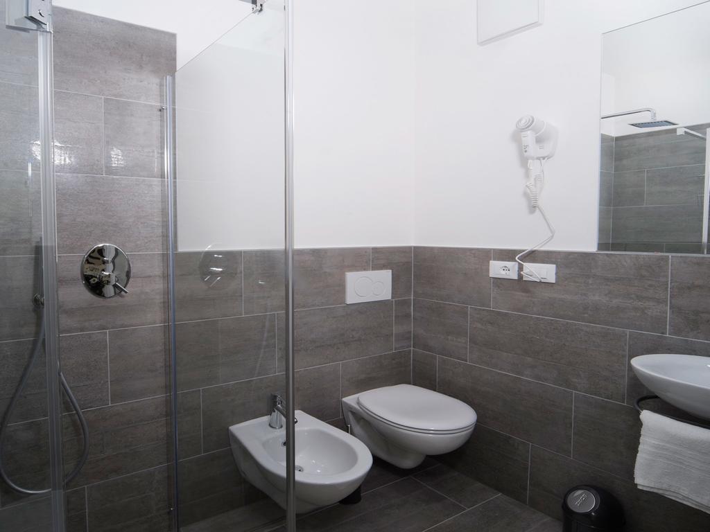 Stay Cooper L Guesthouse 37 Bozen Buitenkant foto